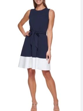 🤩NWT - Women's DKNY Fit&Flare Sleeveless Dress - size 6